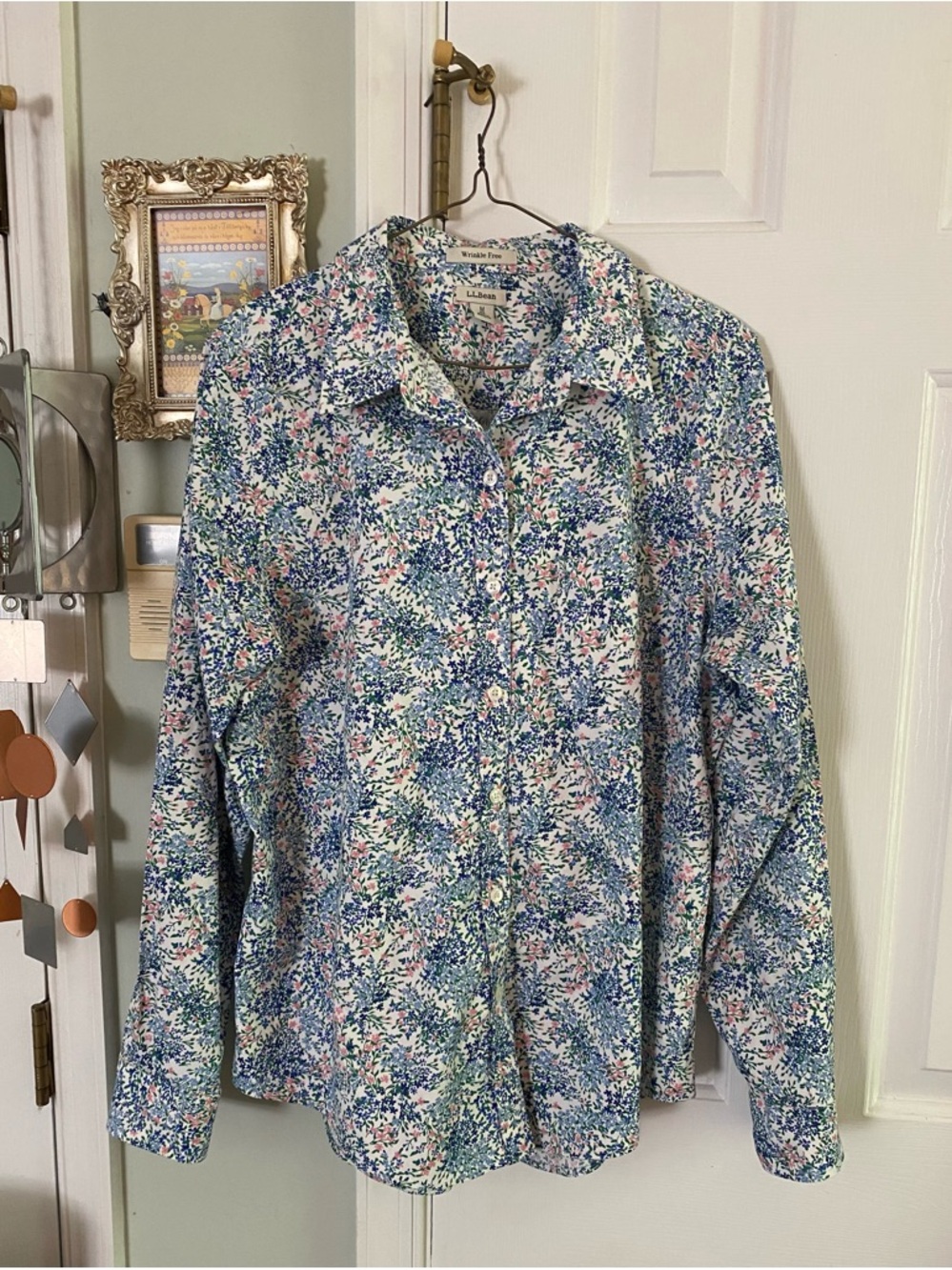LL Bean Shirt Women's M Cottagecore Ditsy Floral Wrinkle Free Button Down Casual